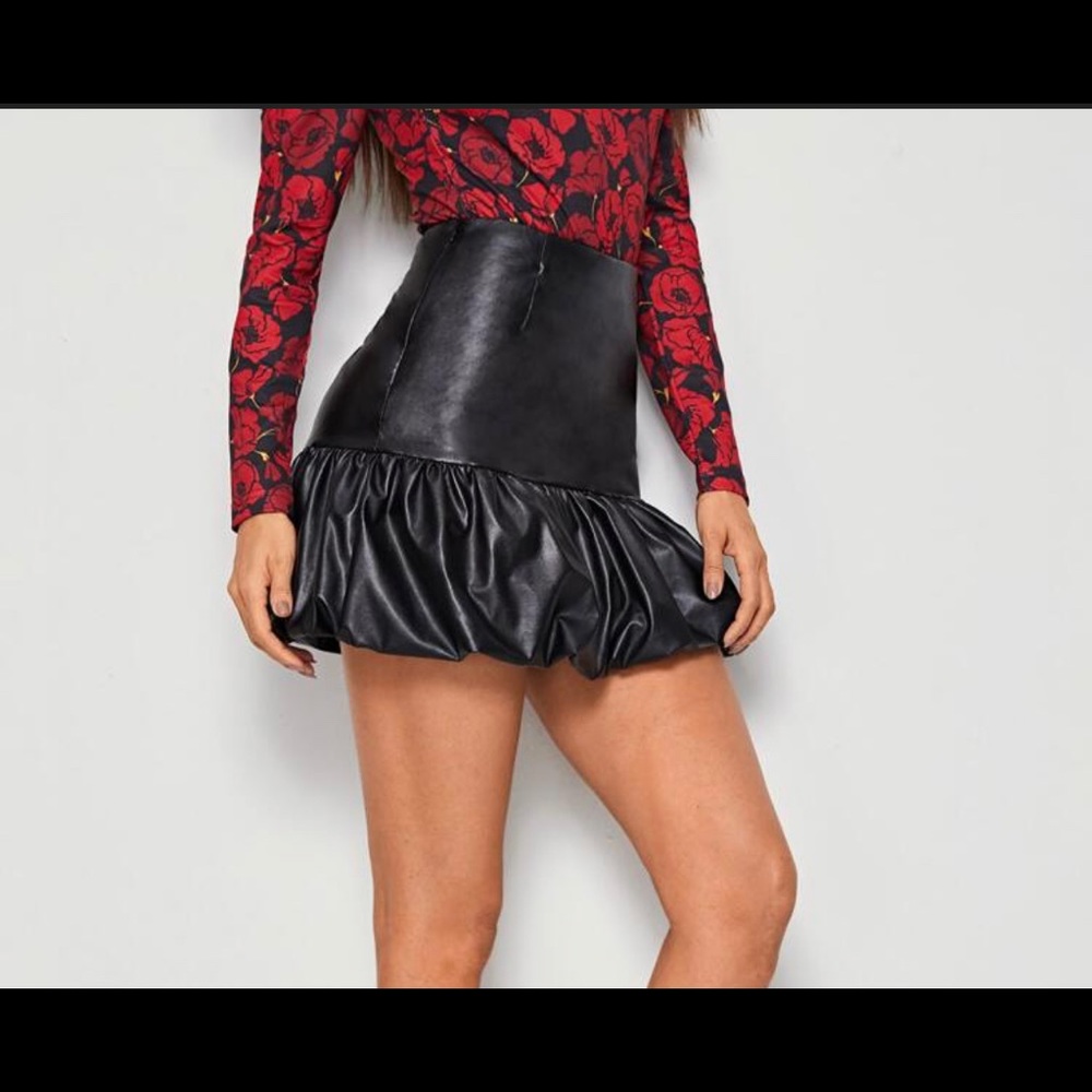LEATHER RUFFLE SKIRT